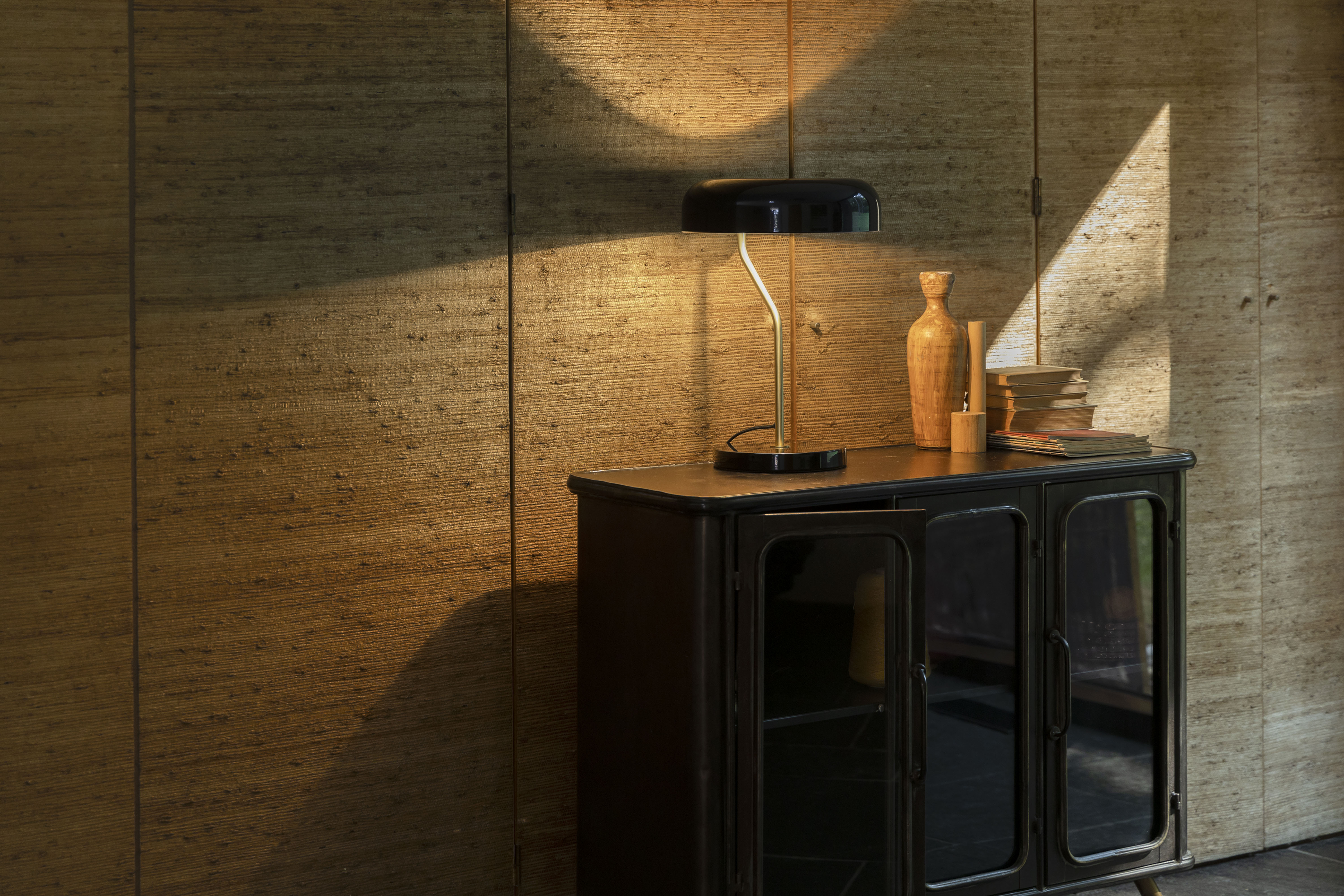 Dutchbone Eclipse Gloss Black & Gold Open Top Table Lamp